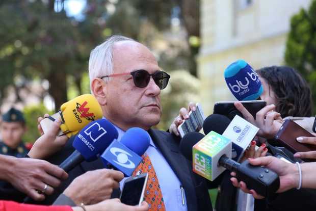 José Obdulio Gaviria genera polémica en redes por trinos sobre el paro