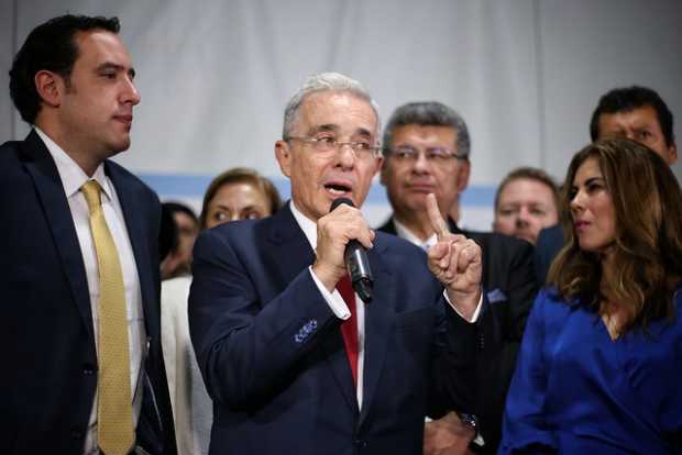 Uribe dice que el paro del 21 de noviembre estará infiltrado por extranjeros