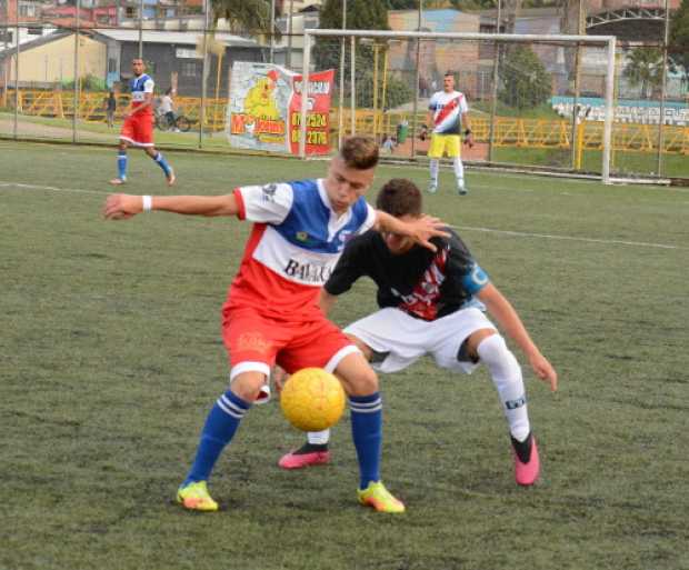 Quiñones Fútbol Club podría acercarse al líder, Once Caldas B.