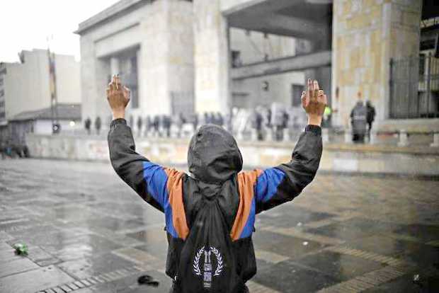 Hubo actos de violencia al final de algunas movilizaciones.