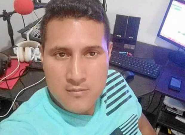 Javier Córdoba Chaguedo se encontraba en la cabina de la emisora comunitaria Planeta Stereo cuando fue ultimado por un sicario.
