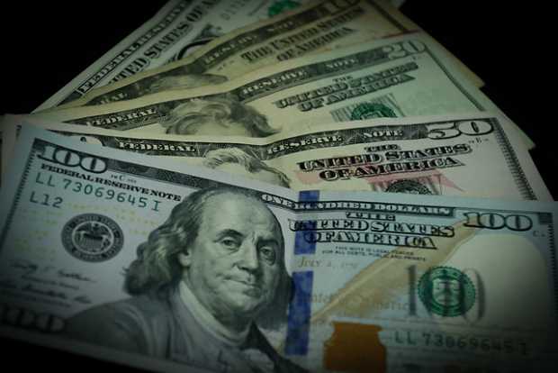 Dólar mantiene tendencia al alza y superó los $3.500 