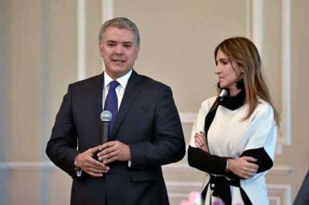 El presidente de la República, Iván Duque, junto a su mano derecha en la Casa de Nariño, María Paula Correa, nueva jefe de Gabin