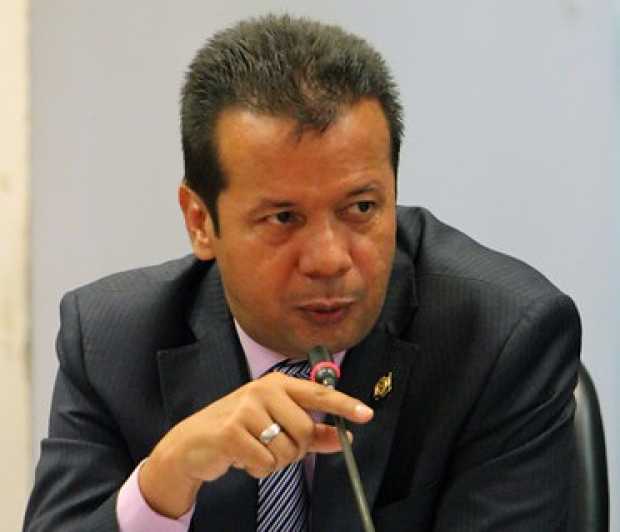 Falleció el presidente del CNE Heriberto Sanabria Falleció el presidente del CNE Heriberto Sanabria