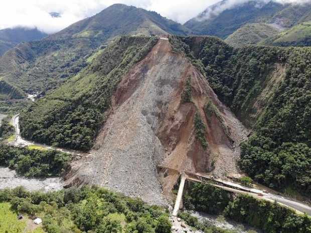 Vía al Llano abre paso, pero restringido 