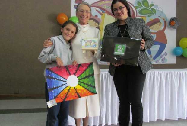 Premiaron el arte creativo en el Colrosario