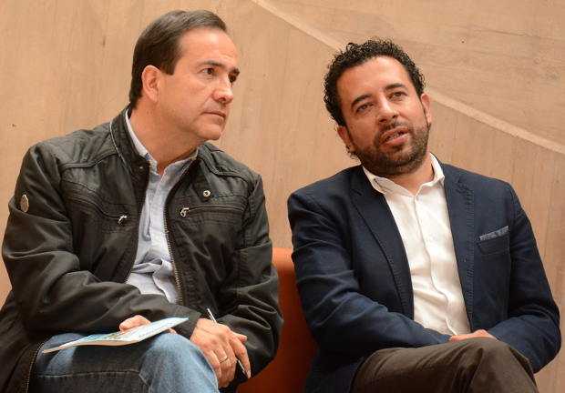  Dos de los cuatro candidatos a la Alcaldía de Manizales (Jorge Hernán Yepes y Andrés Felipe Betancourth) firmaron ayer un compr