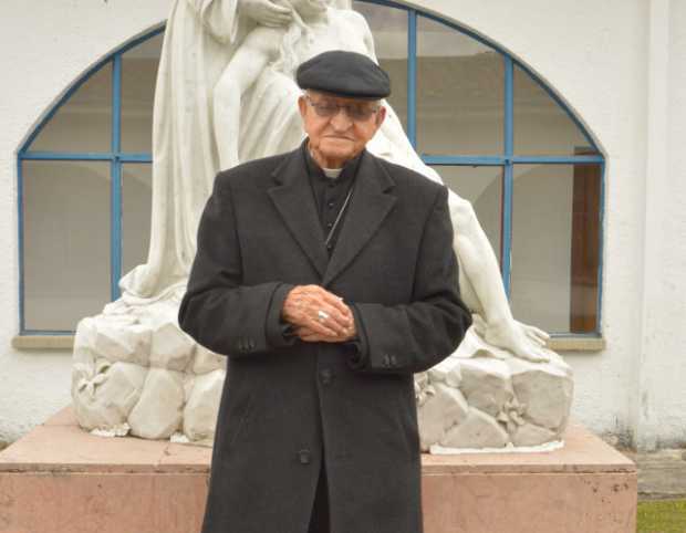 El cardenal Pimiento durante su última visita a Manizales, cuando le realizaron un homenaje por sus 100 años. 