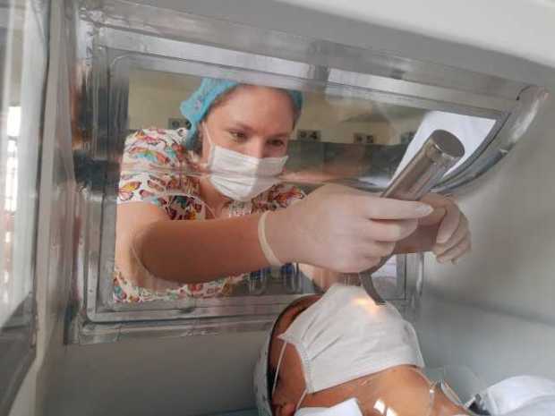 Mabe elabora y dona cajas para proteger al personal de la salud