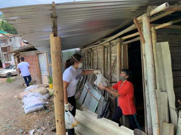 Gelco Manizales, con la camiseta puesta