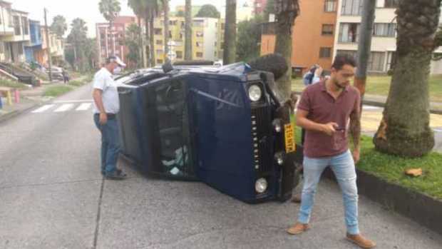 Accidente en la vía Villapilar -La Linda. 