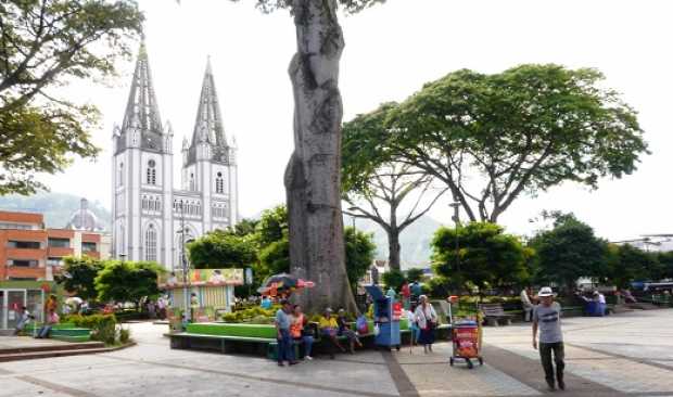 CHINCHINÁ CHINCHINÁ