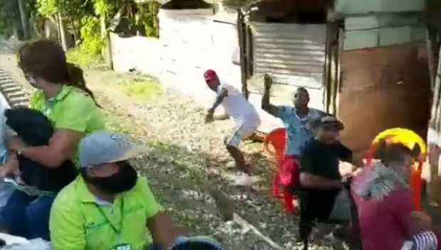 Agredieron a funcionarios en La Dorada Agredieron a funcionarios en La Dorada