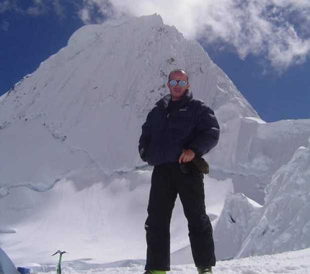 Renunció a la cima más bella del mundo, el monte Alpamayo, para rescatar una vida