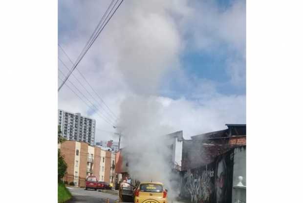 Se incendió taxi en La Leonora