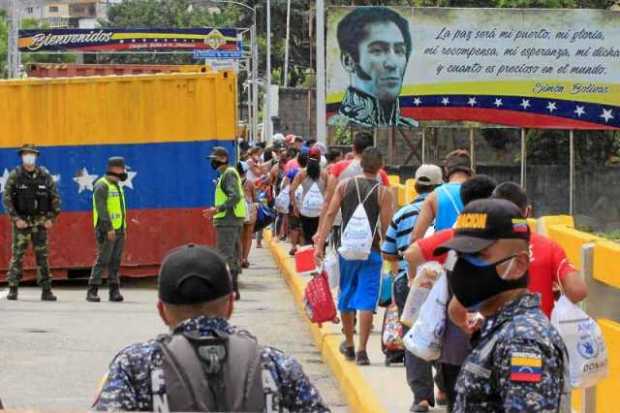 "Maduro, rescata a tu gente, vale", afirman quienes piden al mandatario venezolano: "ponte la mano en el corazón" porque aquí "h