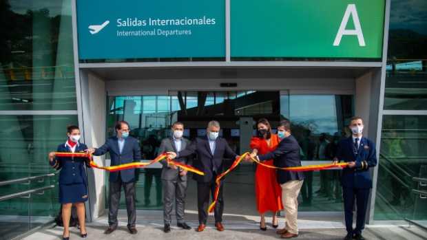 Presidente, Iván Duque, acompañado de autoridades locales de Pereira y Risaralda en la inauguración de las obras del Aeropuerto 