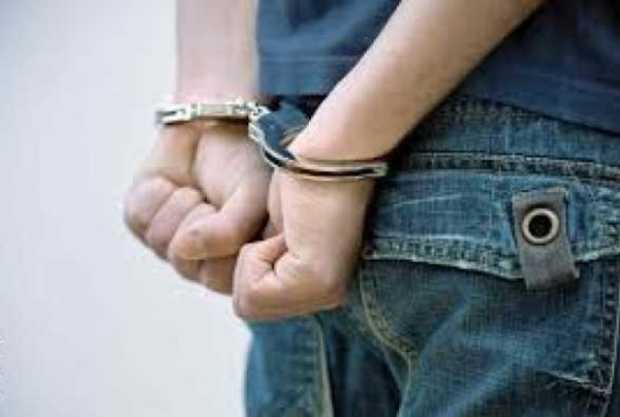 Padrastro, ebrio, tocaba a su hijastra de 13 años en La Dorada: Lo querían linchar Padrastro, ebrio, tocaba a su hijastra de 13 años en La Dorada: Lo querían linchar