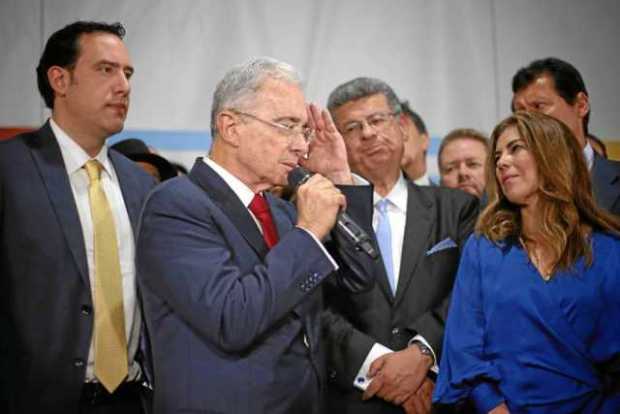 Gobierno y el Centro Democrático cierran filas para defender a Uribe 