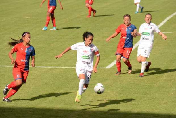 Impulso al fútbol femenino, desafío del nuevo presidente de la Dimayor
