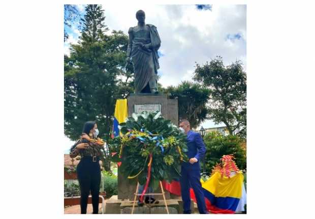 Municipios de Caldas conmemoraron el 7 de agosto