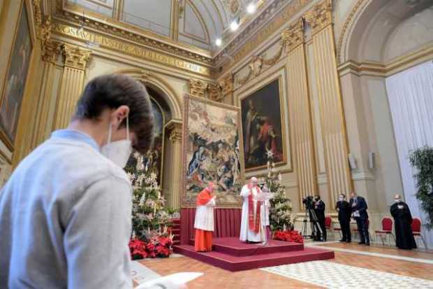El papa Francisco pide que todos tengan acceso a la vacuna en su mensaje de Navidad