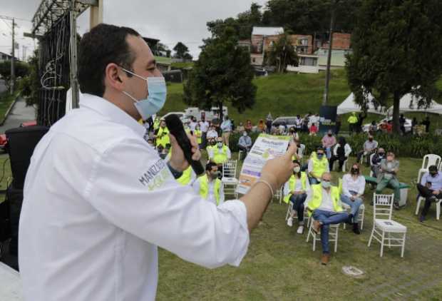 En la rendición de cuentas de ayer, el alcalde Marín dijo que para el 2021 va a invertir el 65% del presupuesto municipal en obra pública: parques, alamedas y ciclorrutas. En la rendición de cuentas de ayer, el alcalde Marín dijo que para el 2021 va a invertir el 65% del presupuesto municipal en obr