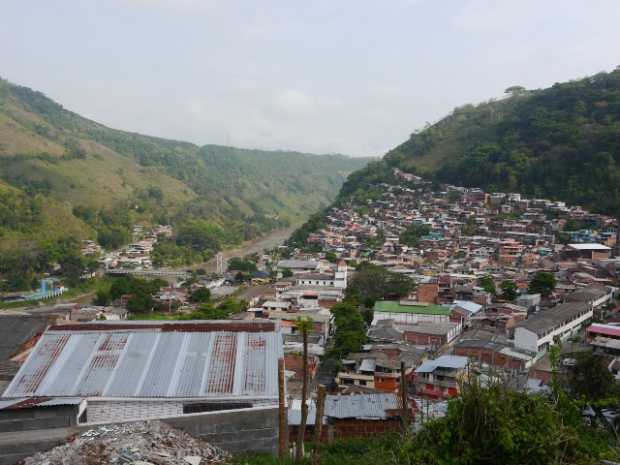 Atacaron el puesto de salud de Arauca (Palestina)