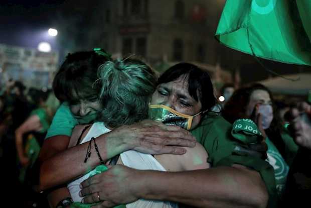 Argentina marca un rumbo  para los derechos de la mujer en Latinoamérica