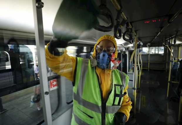 Colombia agregó 12.526 casos y 251 muertes por covid-19 este martes Colombia agregó 12.526 casos y 251 muertes por covid-19 este martes