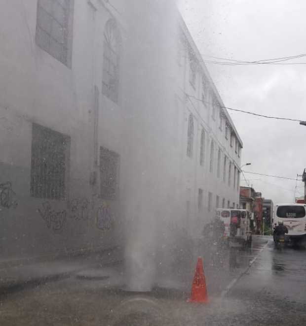 Un empleado de Aguas de Manizales lesionado en labores de mantenimiento 