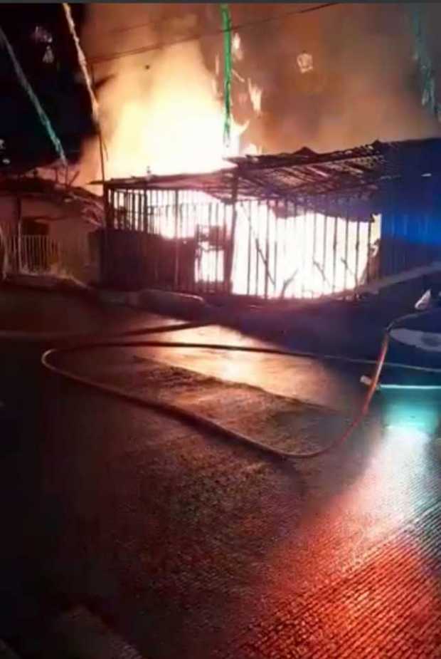 Dos casas consumidas en incendio este viernes en Anserma 