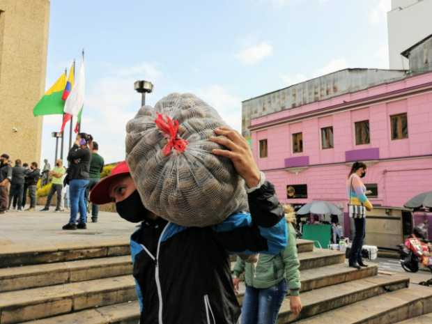 Manizaleños aprovecharon la papatón campesina