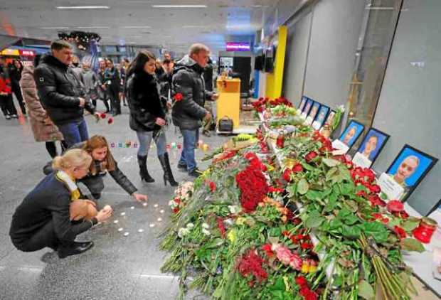 Manifestantes en EE.UU. piden "No a la guerra con Irán" después de un ataque con aviones no tripulados estadounidenses que mató 