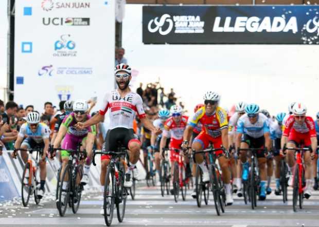 Fernando Gaviria ganó la segunda etapa de la Vuelta a San Juan y es el líder 
