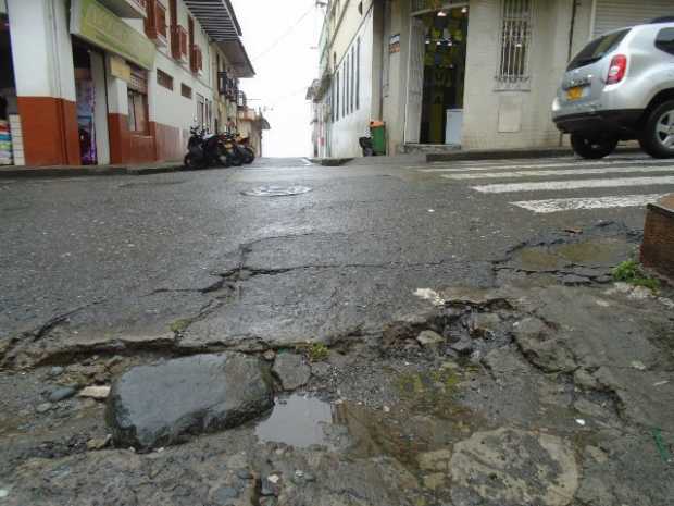 Piden una mano a las vías de Anserma 