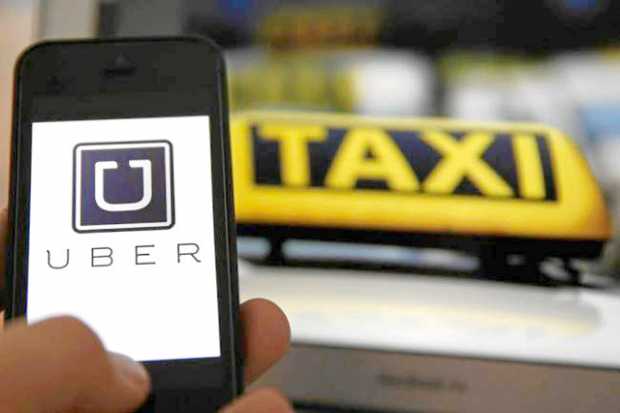 Foto | Colprensa | LA PATRIA Uber tiene vinculados a su plataforma a 88 mil conductores en el país. La polémica continúa entre t