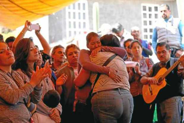 Foto | EFE | LA PATRIA  El funeral fue en el hogar de la menor en Santiago Tulyehualco.