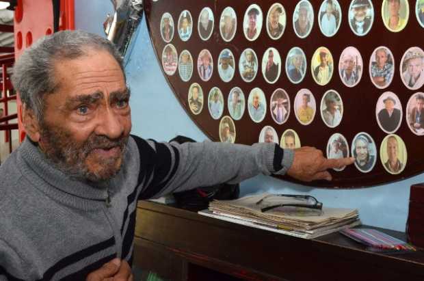 Mi Jesús, hogar de paso, arropa a 17 abuelos de la calle  