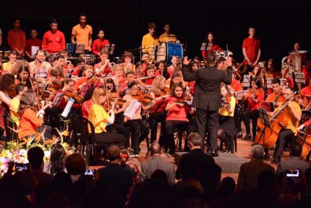 Concierto de hermandad entre músicos de Francia, Neira y Manizales 