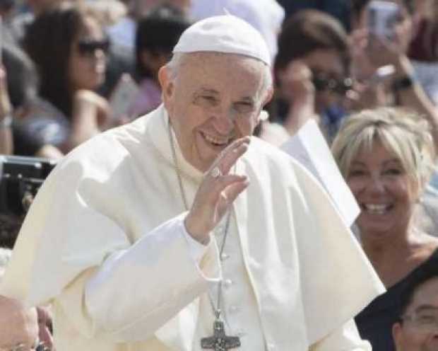 El papa Francisco invita a compartir y no acumular riqueza