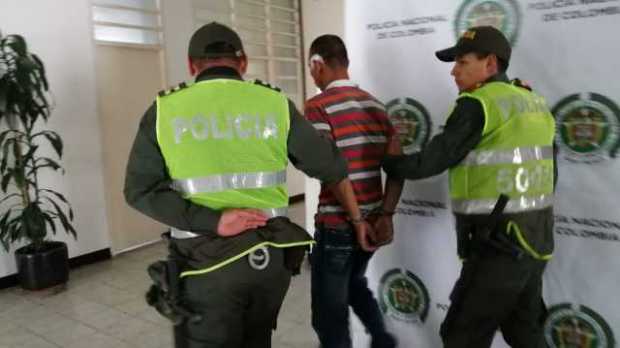 Hernán de Jesús Castro Botero, conocido como Cantaleta, el día de su captura. Pidieron 104 meses de cárcel. 