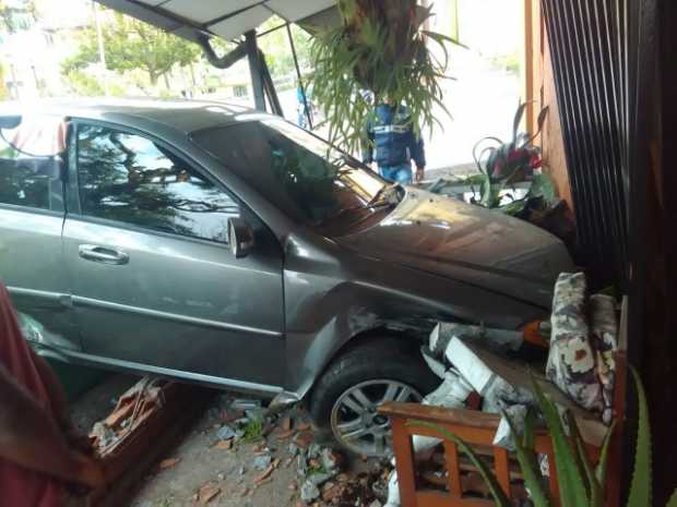 Vehículo chocó contra vivienda de barrio de Supía