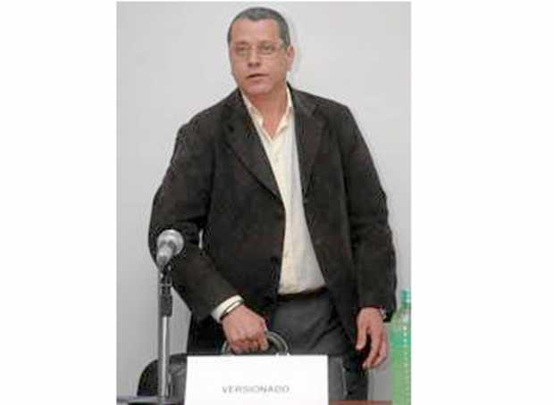 Rodrigo Pérez Alzate, alias Julián Bolívar, entre los 246 acusados. Rodrigo Pérez Alzate, alias Julián Bolívar, entre los 246 acusados.