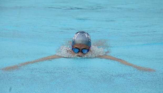 Los triatletas utilizan la piscina tres veces a la semana, una hora tres veces a la semana.