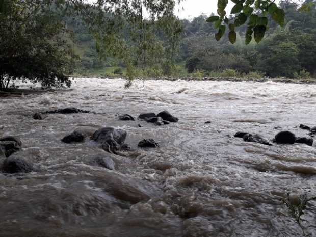 Creciente del río Samaná sur sorprendió en junio