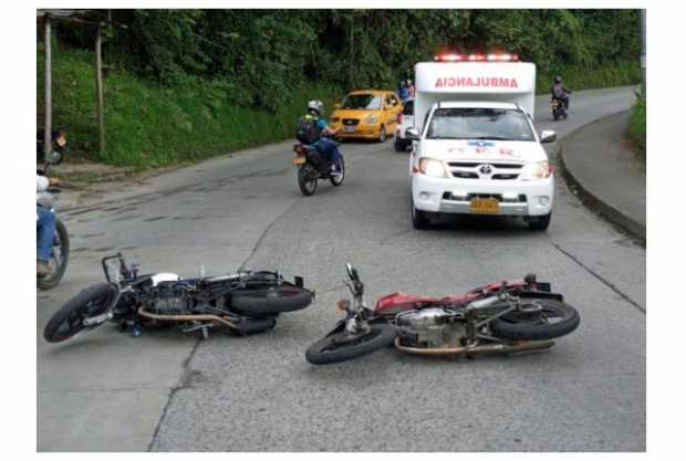 Un lesionado en accidente de tránsito en la vía Manizales-Neira 