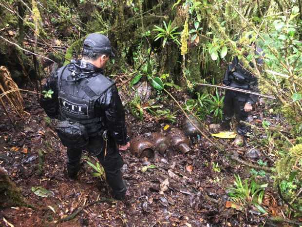 Fotos Cortesía para LA PATRIA  El hallazgo de los cilindros.