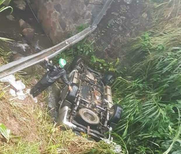 Un carro se fue al abismo en Anserma 