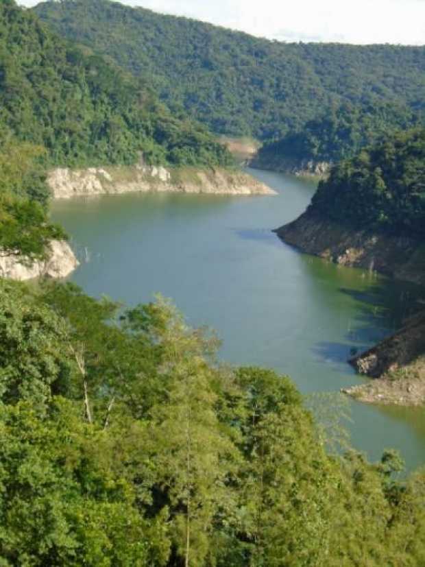 Embalse Amaní